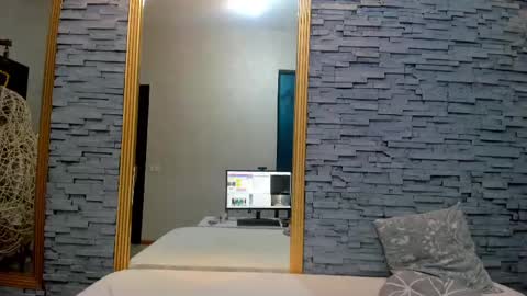 Snapshot of bella_posh chatting on March 2025 07:47:02 AM bella_posh online show from March 2025 07:47:02 AM