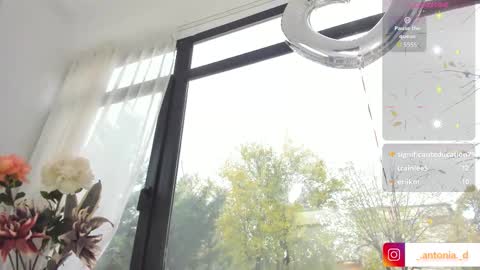 Snapshot of bella_posh chatting on November 2025 08:44:01 AM bella_posh online show from November 2025 08:44:01 AM