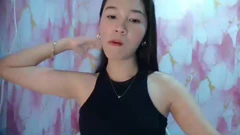 Snapshot of bella_saero chatting on April 2026 09:32:02 AM bella online show from April 2026 09:32:02 AM