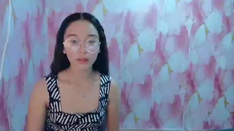 Snapshot of bella_saero chatting on April 2026 12:04:01 PM bella online show from April 2026 12:04:01 PM