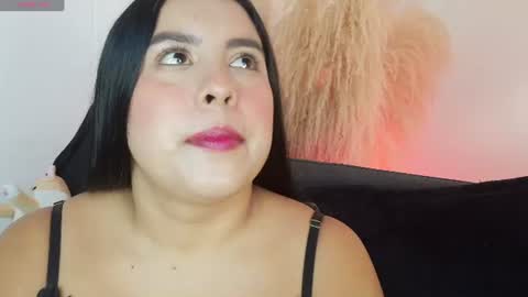 Snapshot of bella_saint33 chatting on July 2026 07:00:02 AM bella online show from July 2026 07:00:02 AM