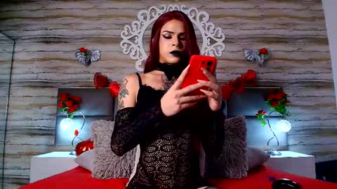 Snapshot of bella_salvatore chatting on February 2025 01:25:02 AM     online show from February 2025 01:25:02 AM