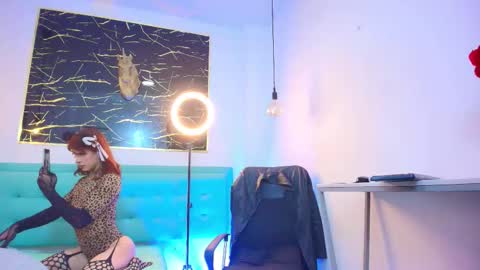     online show from December 2025 08:28:02 PM