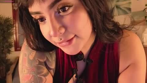 Bella  online show from October 2025 07:45:02 PM