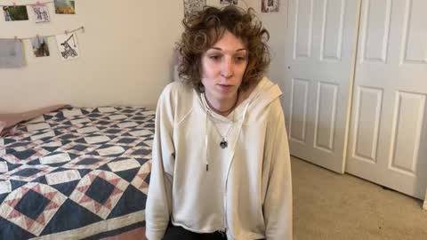 Snapshot of bellababy444 chatting on January 2025 06:44:01 PM bellababy444 online show from January 2025 06:44:01 PM