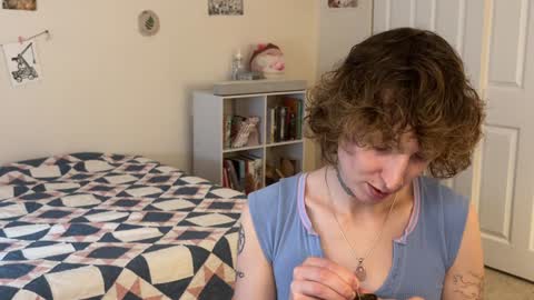 Snapshot of bellababy444 chatting on January 2025 05:39:01 PM bellababy444 online show from January 2025 05:39:01 PM