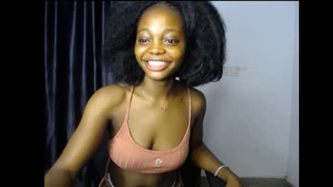 bella online show from December 2025 07:53:02 PM