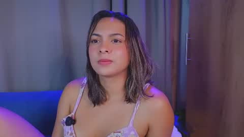 Snapshot of bellabeth_ chatting on July 2026 05:49:01 AM Betsy online show from July 2026 05:49:01 AM