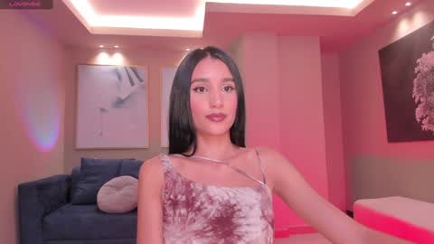 Snapshot of bellacarteer_ chatting on January 2025 03:29:01 PM Bella C online show from January 2025 03:29:01 PM