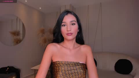 Snapshot of bellacarteer_ chatting on February 2025 12:05:02 PM Bella C online show from February 2025 12:05:02 PM