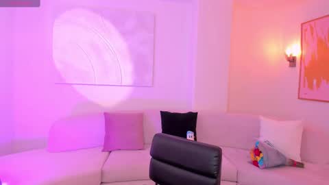 Snapshot of bellacarteer_ chatting on March 2025 06:32:01 PM Bella C online show from March 2025 06:32:01 PM
