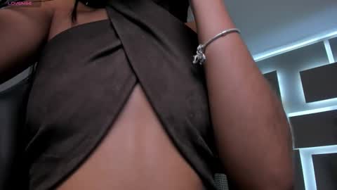 Snapshot of bellacarteer_ chatting on October 2025 11:00:02 AM Bella C online show from October 2025 11:00:02 AM