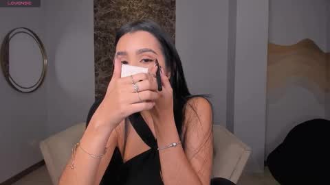 Snapshot of bellacarteer_ chatting on October 2025 11:44:01 AM Bella C online show from October 2025 11:44:01 AM