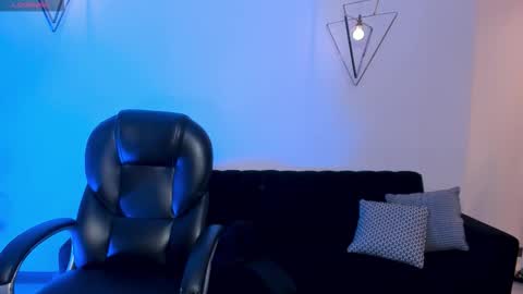 Snapshot of bellacarteer_ chatting on November 2025 11:42:02 AM Bella C online show from November 2025 11:42:02 AM