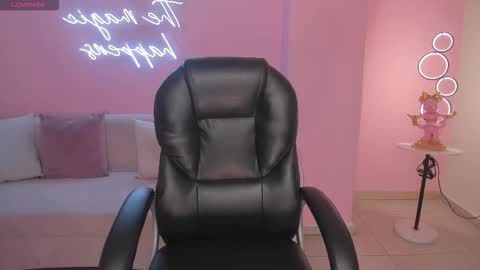 Snapshot of bellacarteer_ chatting on November 2025 07:45:02 PM Bella C online show from November 2025 07:45:02 PM