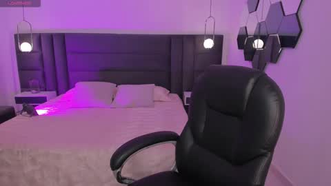 Snapshot of bellacarteer_ chatting on November 2025 06:02:01 PM Bella C online show from November 2025 06:02:01 PM