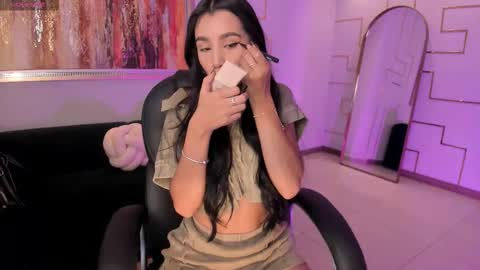 Snapshot of bellacarteer_ chatting on November 2025 11:58:01 AM Bella C online show from November 2025 11:58:01 AM