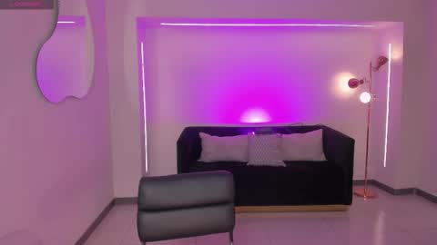 Snapshot of bellacarteer_ chatting on November 2025 12:37:02 PM Bella C online show from November 2025 12:37:02 PM