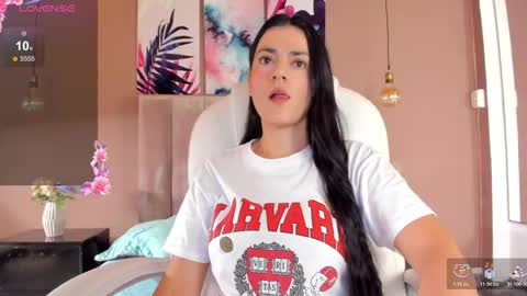 Bella Clair online show from November 2025 02:50:02 PM