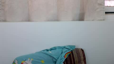 bellacrystall online show from June 2026 06:13:02 AM