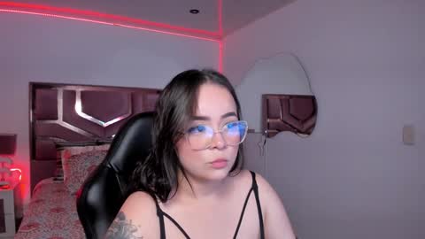 Snapshot of belladiamond18 chatting on January 2025 02:22:02 AM TELL ME GODDESS NEXT Transmission 01122024 9PM TO 4AMColombian hour THANKS Follow me online show from January 2025 02:22:02 AM