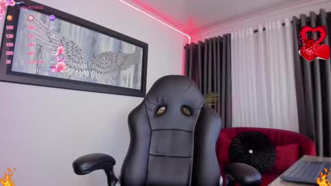 Snapshot of belladiamond18 chatting on February 2025 02:37:02 AM TELL ME GODDESS NEXT Transmission 01122024 9PM TO 4AMColombian hour THANKS Follow me online show from February 2025 02:37:02 AM