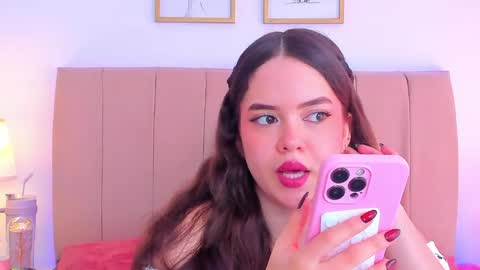 Snapshot of bellafontana chatting on April 2026 06:38:02 PM BellaFontana online show from April 2026 06:38:02 PM