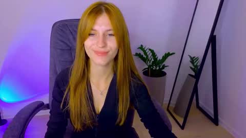 BellaFoxi online show from September 2025 12:09:02 PM