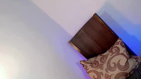 Bella rowt online show from November 2025 02:54:01 AM