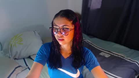 Snapshot of bellaluxxs chatting on May 2026 09:42:02 PM MY NAME IS BELL online show from May 2026 09:42:02 PM