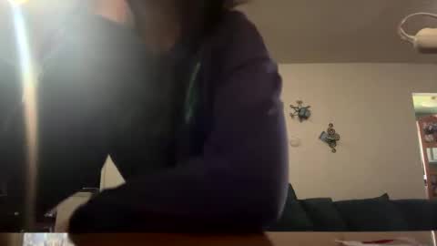 Bella Moon  online show from September 2025 06:20:01 PM