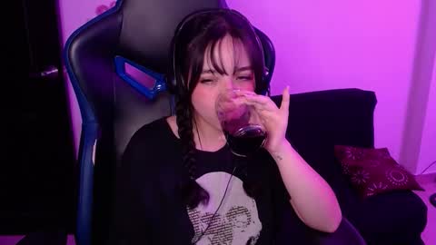 Bella Monteluna online show from September 2025 05:22:02 AM