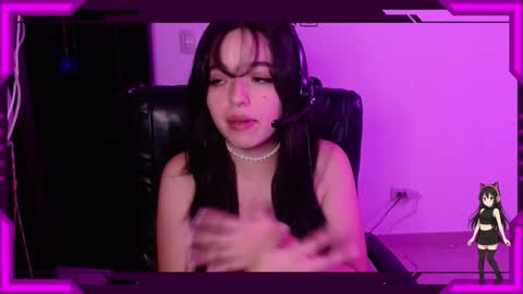 Bella Monteluna online show from October 2025 03:23:02 AM