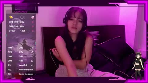 Bella Monteluna online show from November 2025 02:09:01 AM