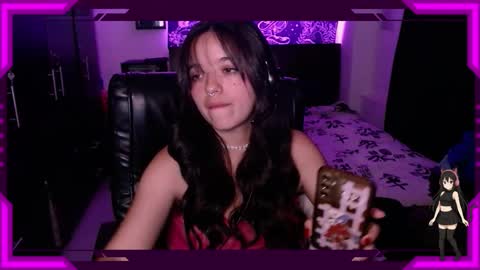 Bella Monteluna online show from December 2025 01:01:02 AM