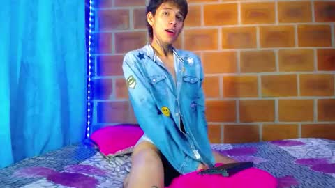 bellamy_094 online show from October 2025 06:29:02 PM