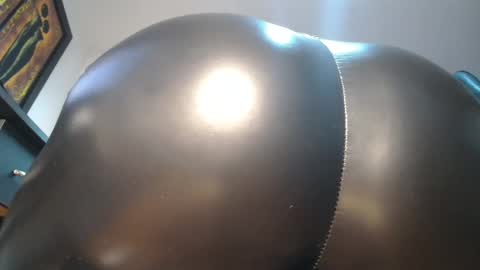 Camille  online show from January 2025 02:11:02 AM