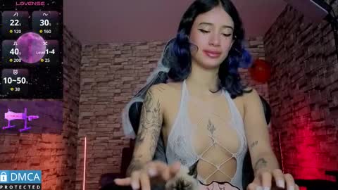 Snapshot of bellaodisea chatting on October 2025 04:35:01 PM online show from October 2025 04:35:01 PM