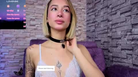 Snapshot of bellaodisea chatting on January 2026 07:39:01 PM online show from January 2026 07:39:01 PM