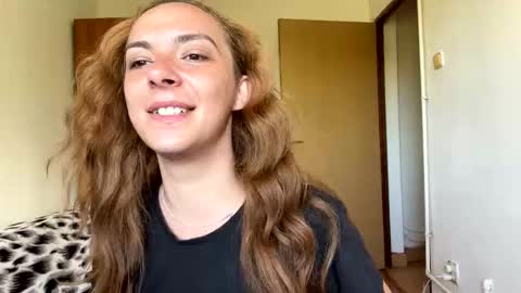 Snapshot of bellaqueen0701 chatting on May 2026 08:45:01 AM bellaqueen0701 online show from May 2026 08:45:01 AM