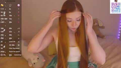 Snapshot of bellaqueenss chatting on October 2025 10:15:01 AM Bella online show from October 2025 10:15:01 AM