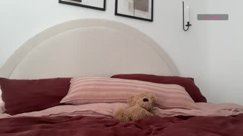 Snapshot of bellaryderr chatting on March 2026 09:55:01 PM Isabella Ryder online show from March 2026 09:55:01 PM