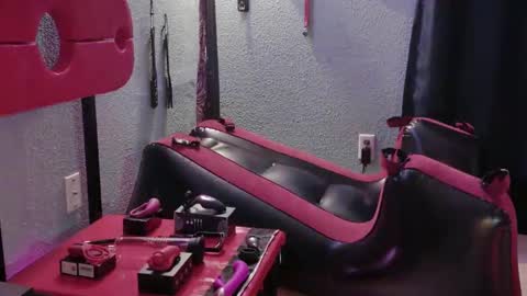 Bellaskeykeeper online show from February 2026 08:24:02 AM