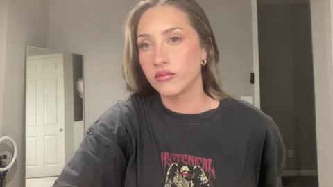 Bella Rose online show from August 2026 03:50:02 AM