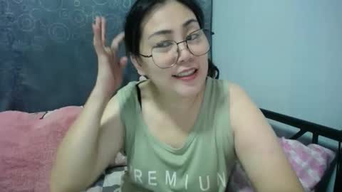 Snapshot of bellbabe chatting on October 2025 06:19:02 PM Bella online show from October 2025 06:19:02 PM