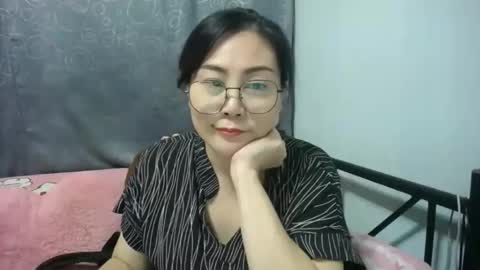 Bella online show from November 2025 09:31:02 AM