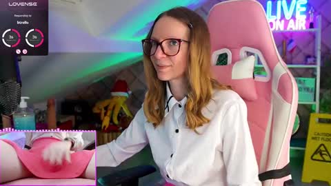 Alice online show from February 2025 01:44:01 PM