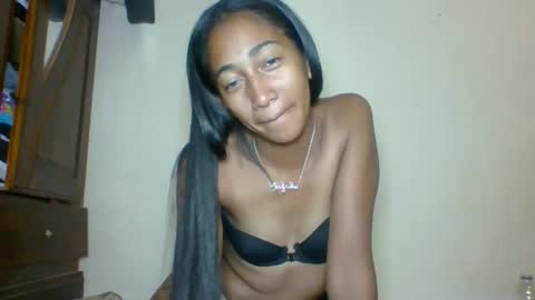 Snapshot of belle_annah chatting on May 2026 01:43:01 AM belle_annah online show from May 2026 01:43:01 AM