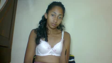 Snapshot of belle_annah chatting on May 2026 02:19:01 AM belle_annah online show from May 2026 02:19:01 AM