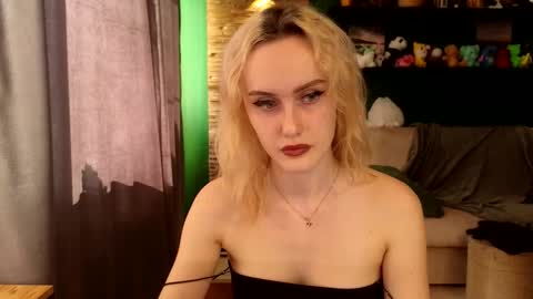 Belle online show from September 2025 06:23:02 AM